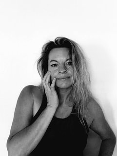 Margaux, in black and white