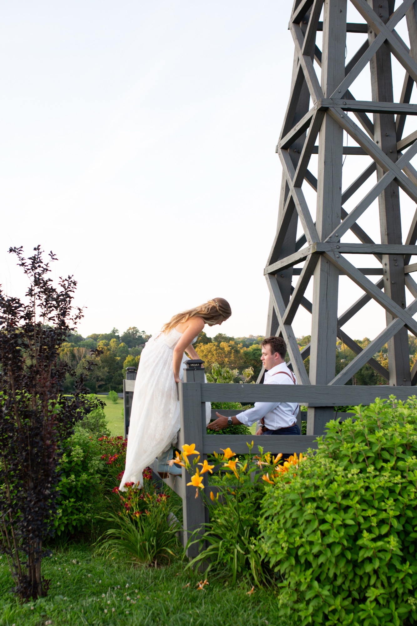 The bride at the foot of the windmill