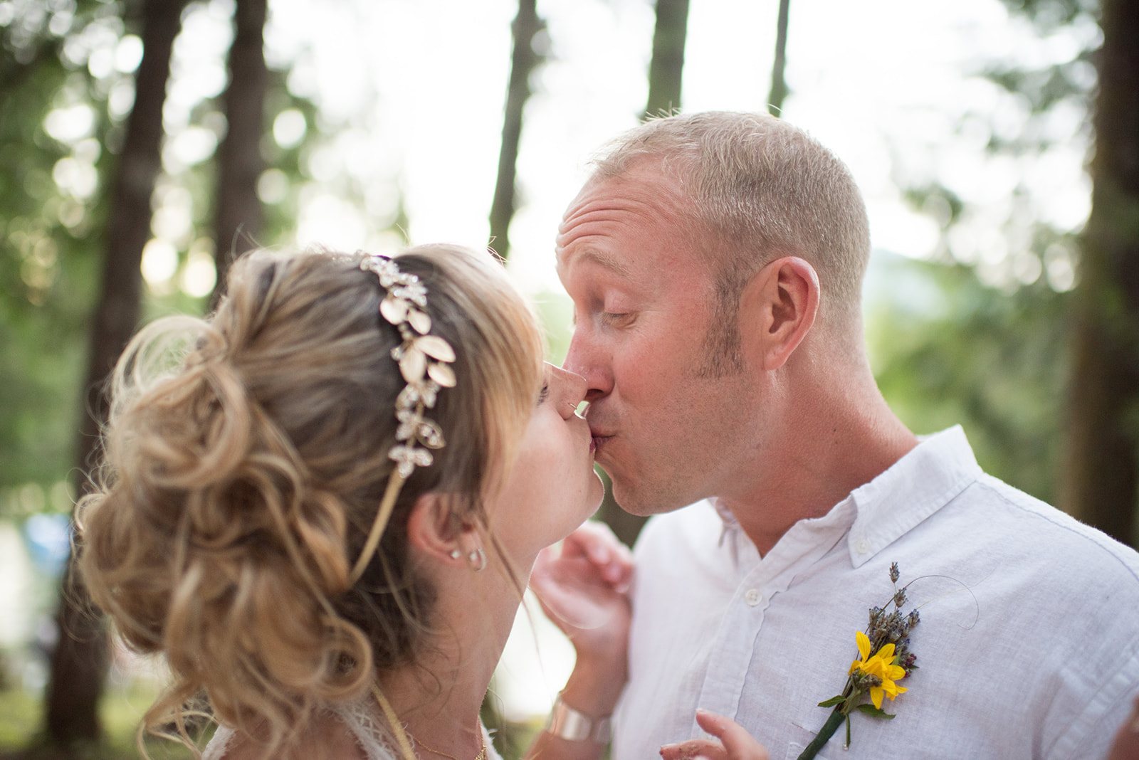 A kiss in the forest
