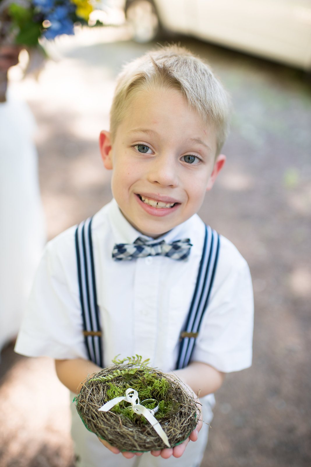 The ring bearer with the nest