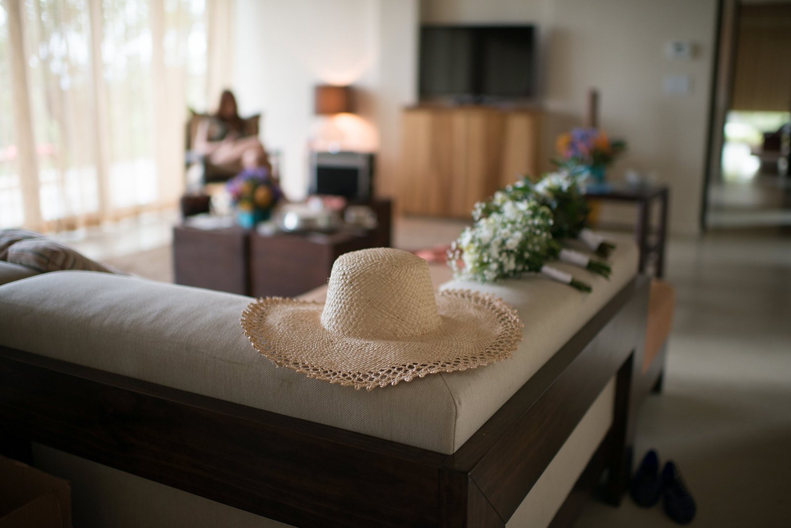 A straw hat in the suite