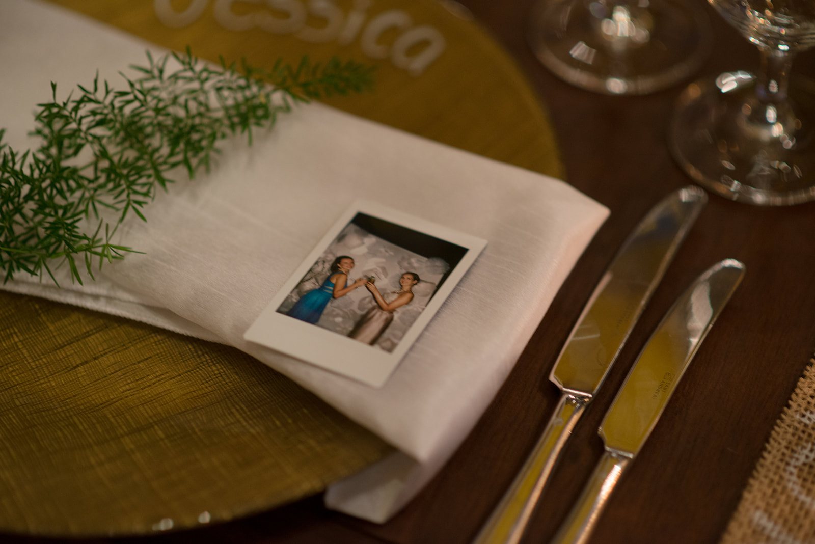 A place card with a tiny photograph
